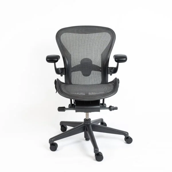 Herman Miller | Model: Aeron Remaster | Color: Graphite | Office Chairs