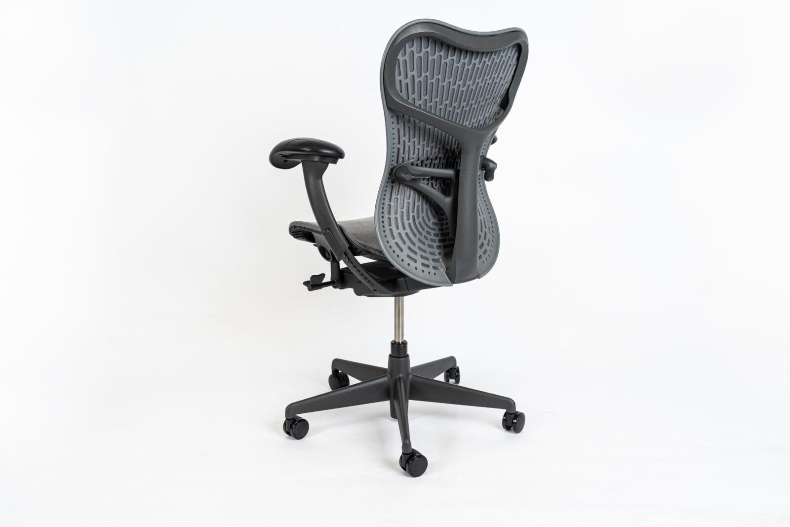 Herman Miller | Model: Mirra 2 | Color Gray Office Chair back 1