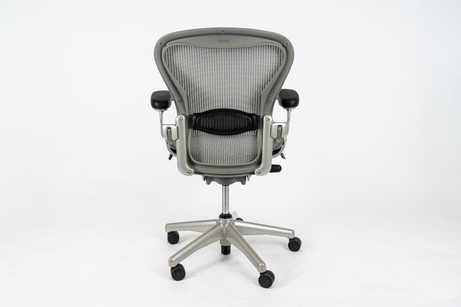 Herman Miller | Model: Aeron Classic | Color Titanium back side