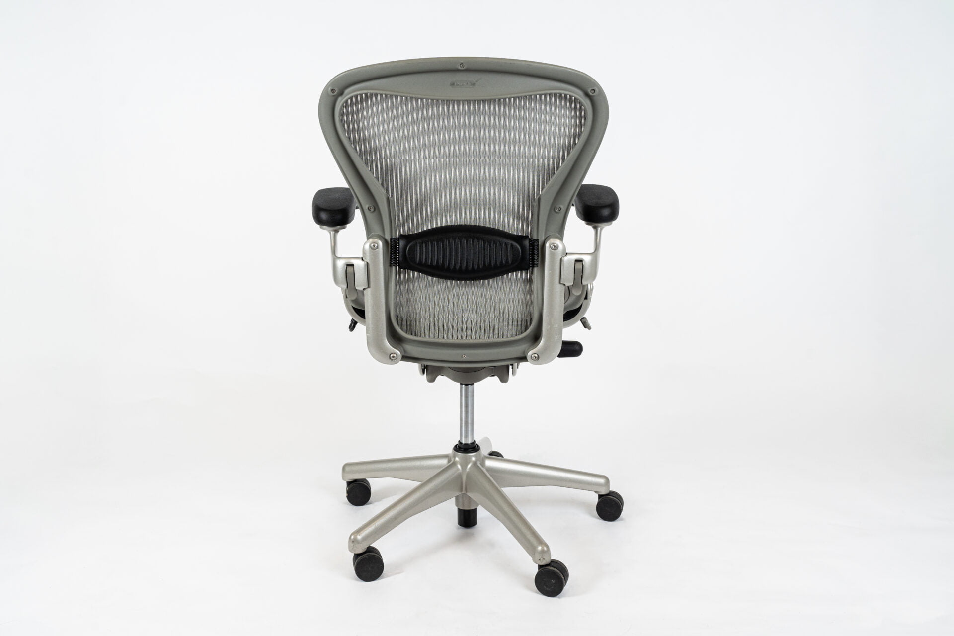 Herman Miller | Model: Aeron Classic | Color Titanium back side