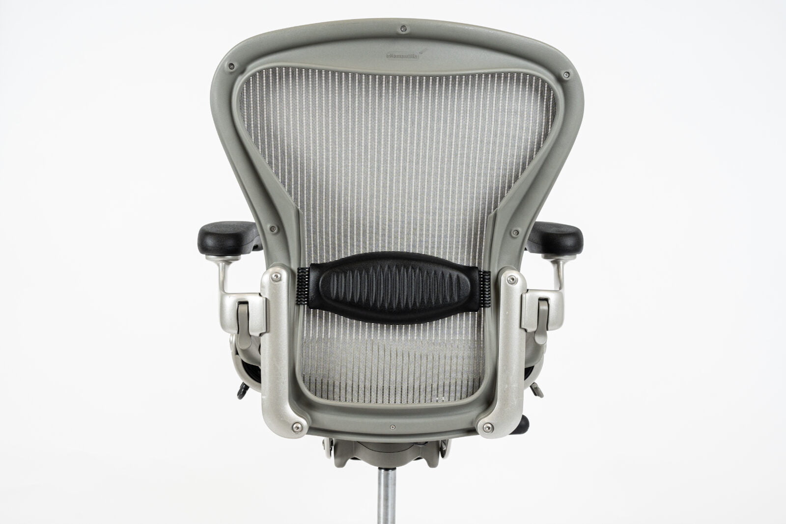 Herman Miller | Model: Aeron Classic | Color Titanium back