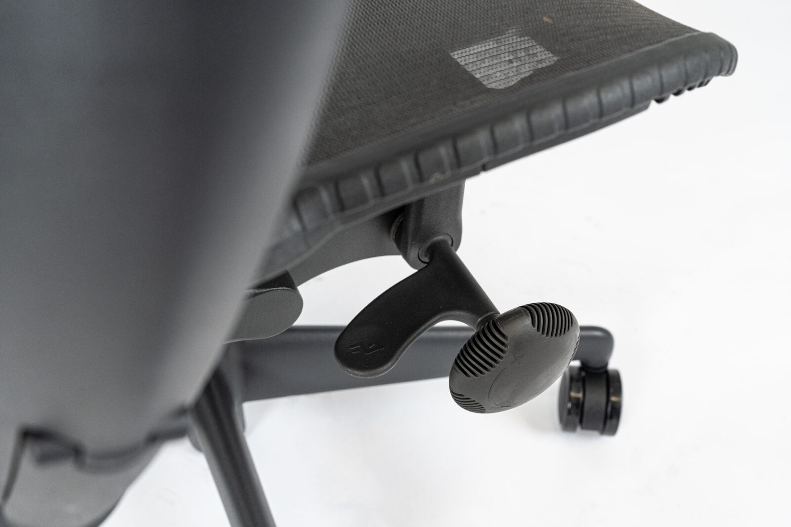 Herman Miller | Model: Mirra 2 | Color: Black Office Chair seat adjustable 1