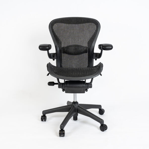 Herman Miller | Model: Aeron Classic | Refurbished front face 2