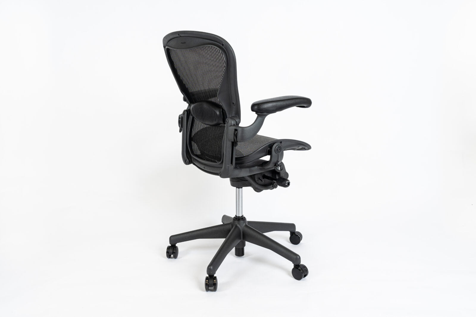 Herman Miller | Model: Aeron Classic | Refurbished back left face