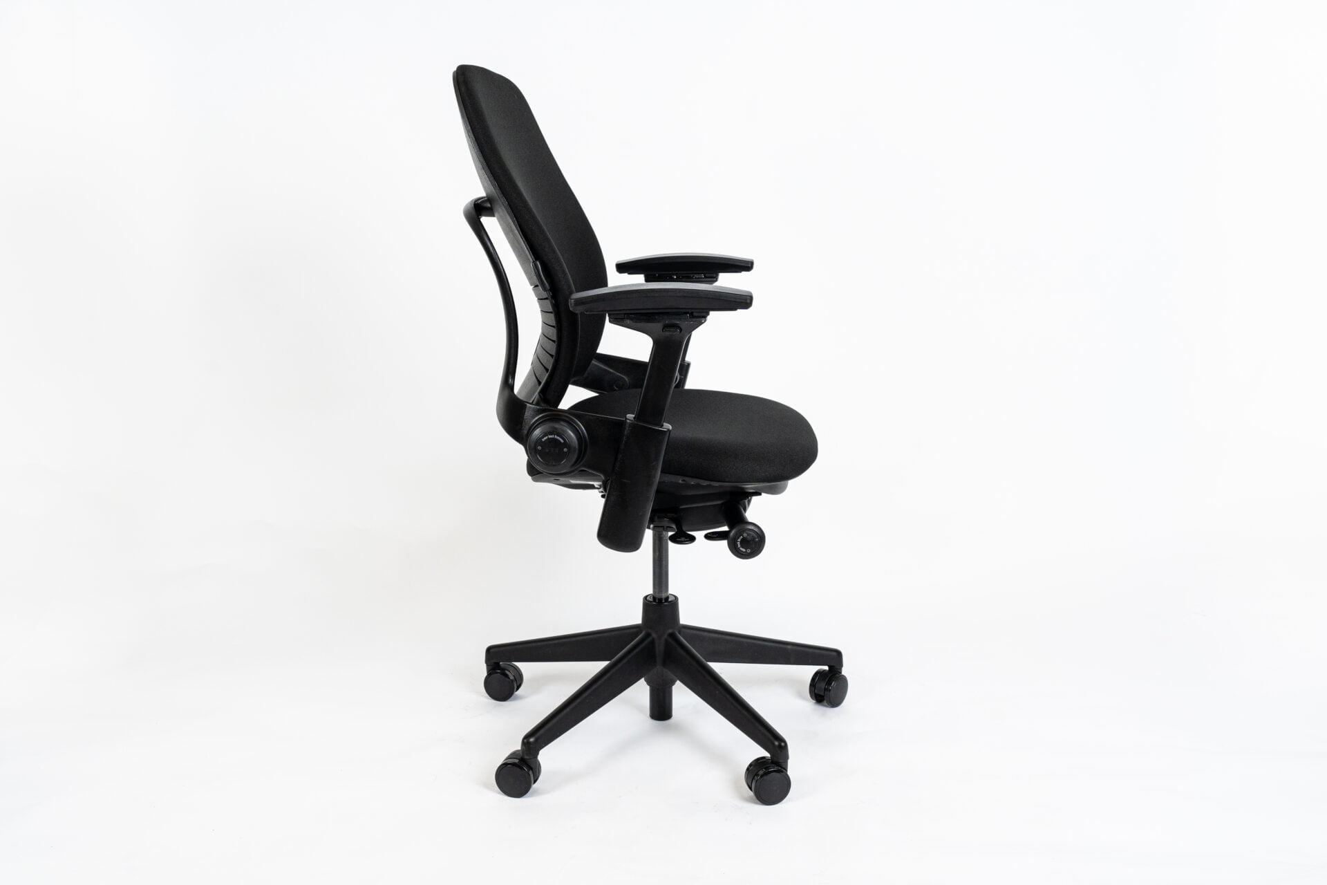 SteelCase Leap | Model: Leap V2 |Color: Black | Refurbished side