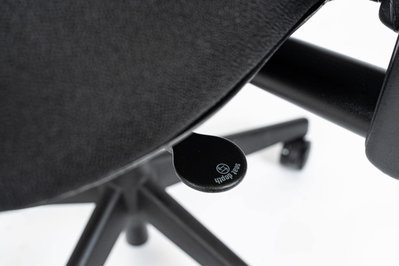 SteelCase Leap | Model: Leap V2 |Color: Black | Refurbished seat adjustable tool