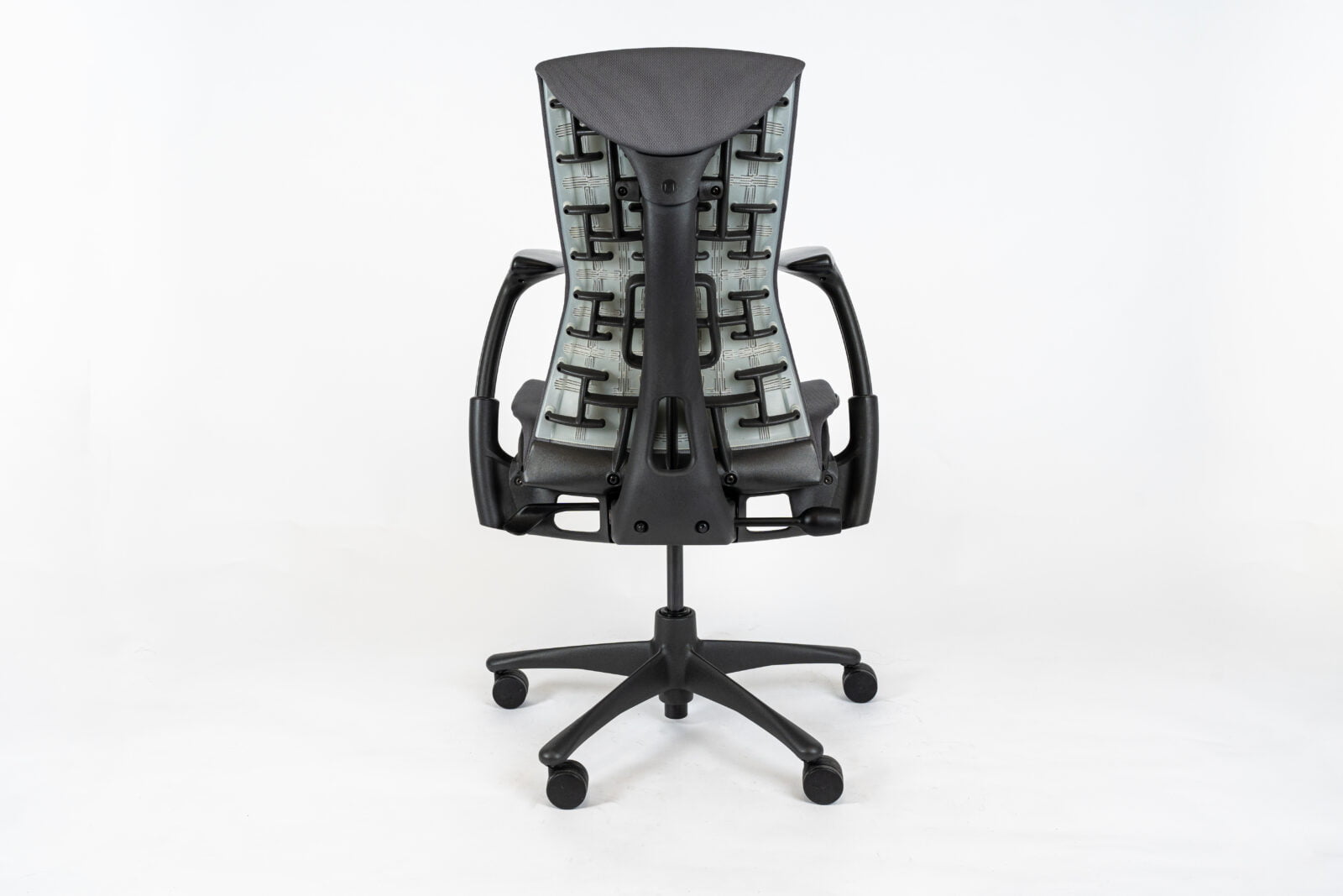 Herman Miller | Model: Aeron Remaster | Color: Graphite | Office Chairs