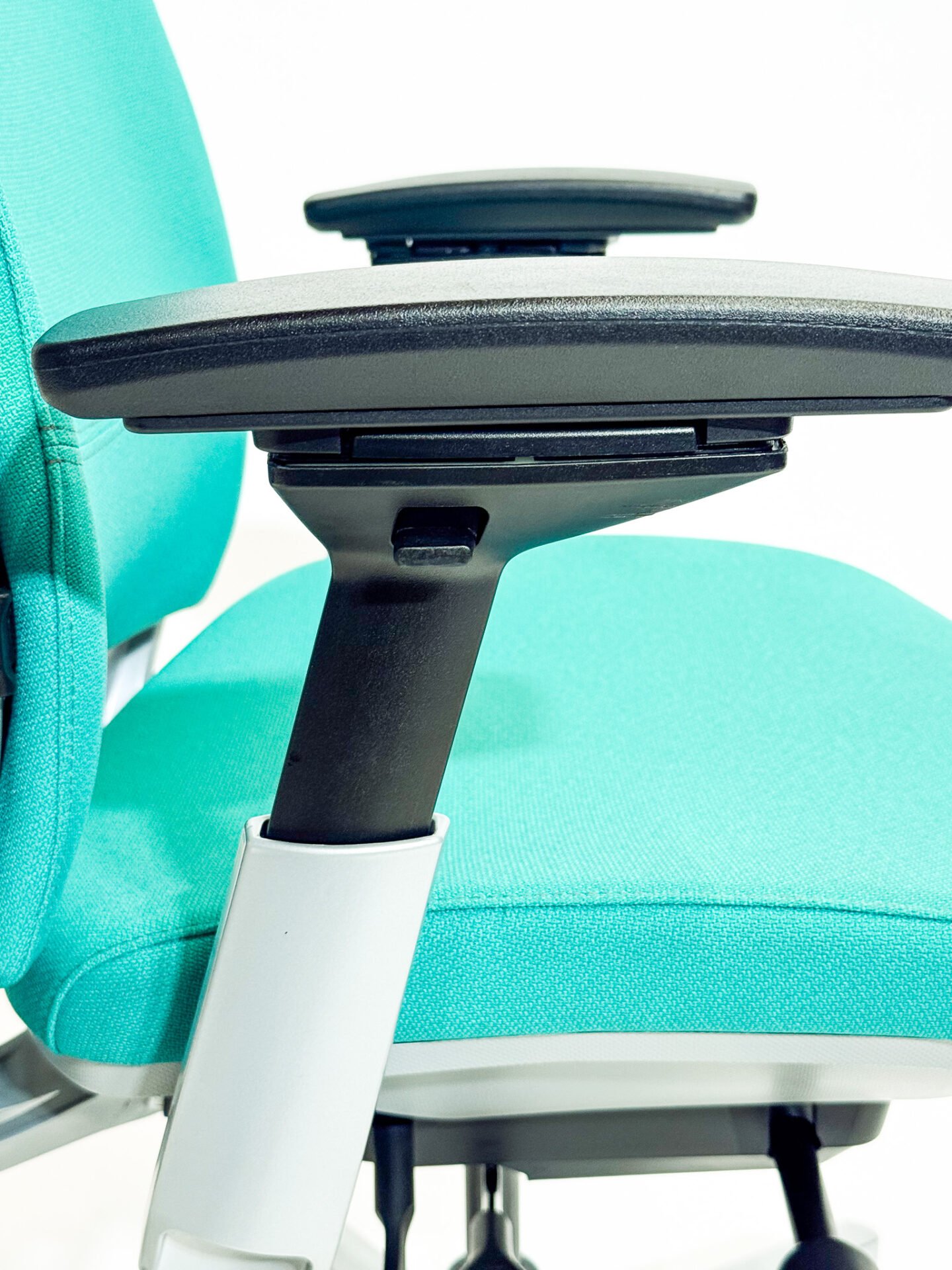 Steelcase | Model: Amia | Office Chair armrest