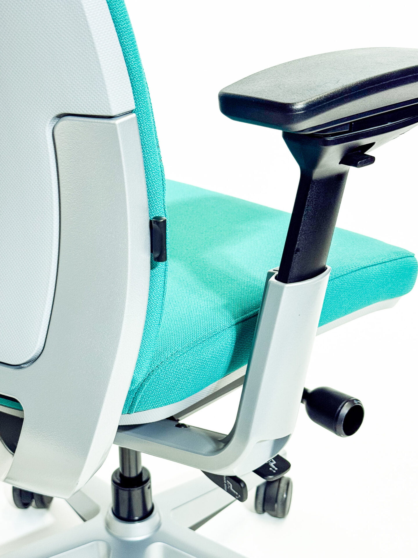 Steelcase | Model: Amia | Office Chair armrest adjustable