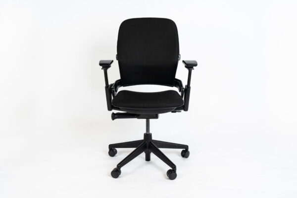 SteelCase Leap | Model: Leap V2 |Color: Black | Refurbished Office Chair