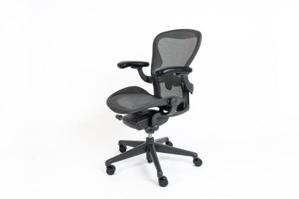 Herman Miller | Model: Aeron Remaster | Color: Graphite | Office Chair - Image 2