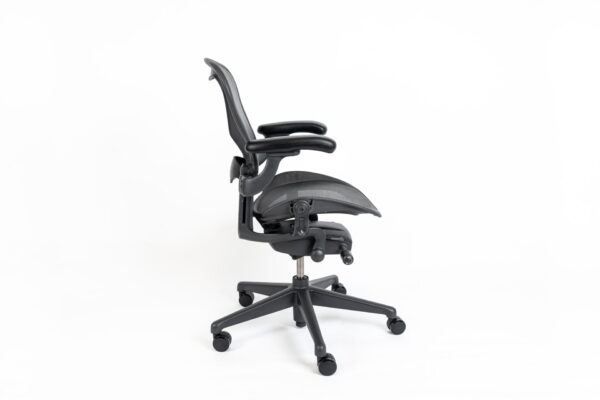 Herman Miller | Model: Aeron Remaster | Color: Graphite | Office Chair - Image 7