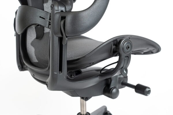 Herman Miller | Model: Aeron Remaster | Color: Graphite | Office Chair - Image 12