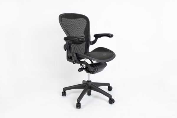 Herman Miller | Model: Aeron Classic | Color:Graphite| Refurbished Office Chair - Image 3