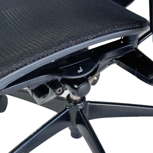 Teknion | Model: Nuova Contessa | Black color | Refurbished - Image 3